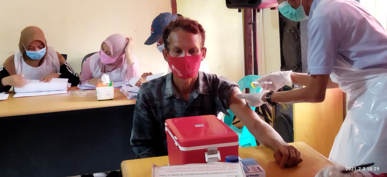 Dapat Serbuan Vaksinasi TNI, Bakhtiar Lubis Sampaikan Ucapan Terimakasih