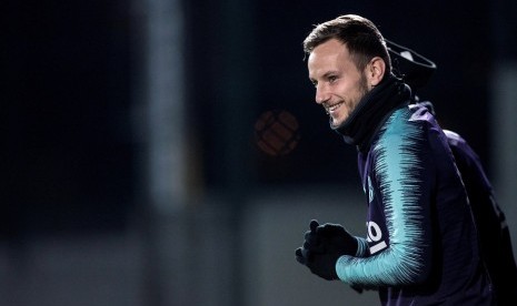 Rakitic Tegaskan akan Tetap Berkostum Barcelona