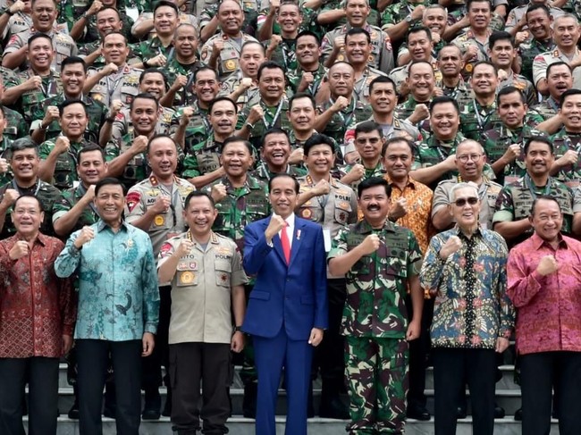 Jokowi soal AKP Sulman: Sudah Sering Saya Sampaikan, Polri Harus Netral!