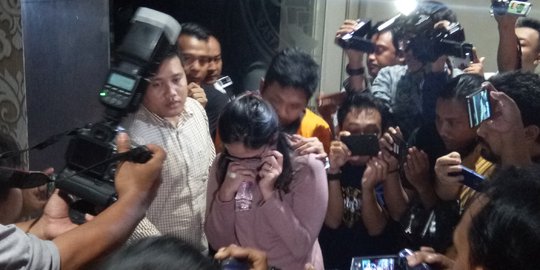 Kembangkan Prostitusi AV dan AS, Polisi Giring Seorang Wanita dari Jakarta
