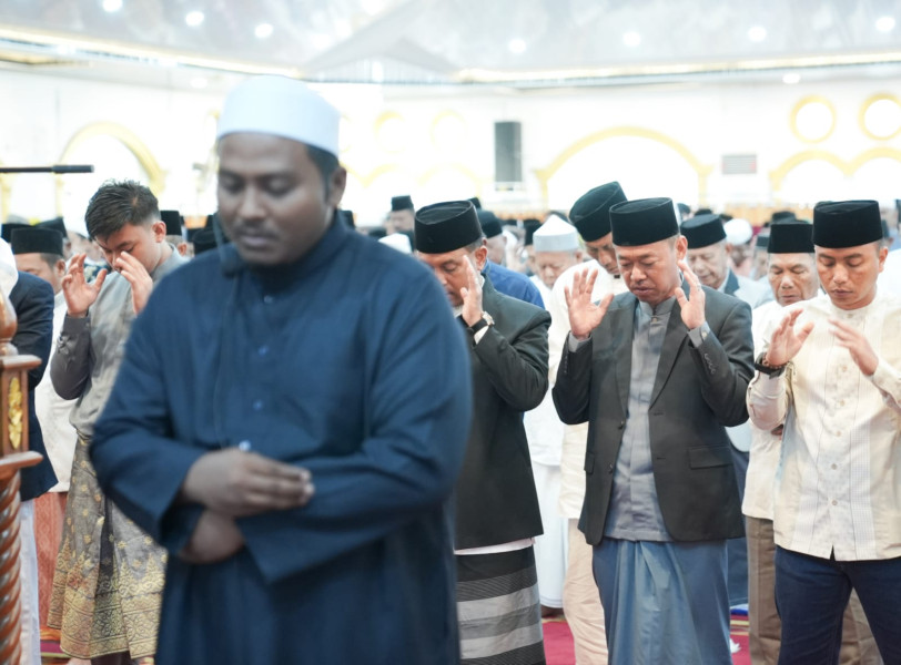 Bupati Rohil Laksanakan Sholat Idul Adha di Masjid Agung Al Ikhlas Bagansiapiapi