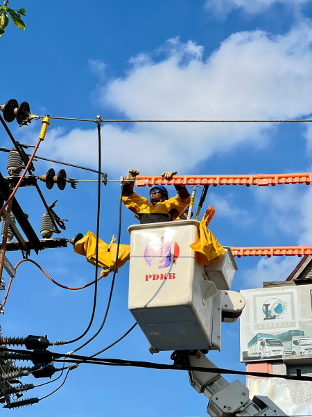 PLN Berhasil Amankan Pasokan Listrik, Debat Kedua Pilkada Riau Sukses Tanpa Gangguan Kelistrikan