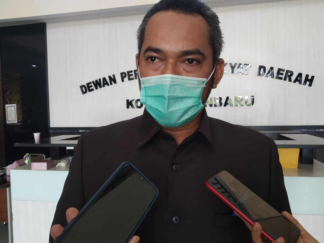 Bansos Dari Pemko Di Duga Masih Simpang Siur, Hamdani : Humas Pemko dinilai Tak Dapat Berikan Informasi yang Jelas !