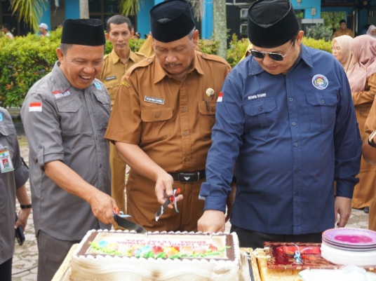Milad SMAN ke 49 Tahun, Delisis: Harus Tetap Jadi Sekolah Favorit di Riau