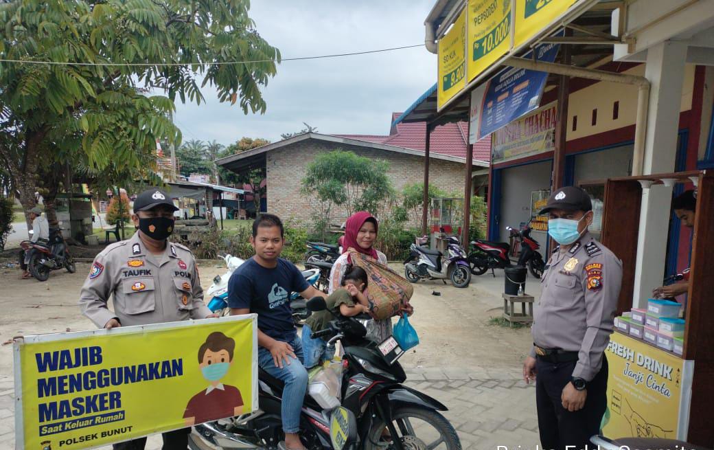 Polisi Imbau Masyarakat di Wilayah Kelurahan Bunut Terapkan Prokes
