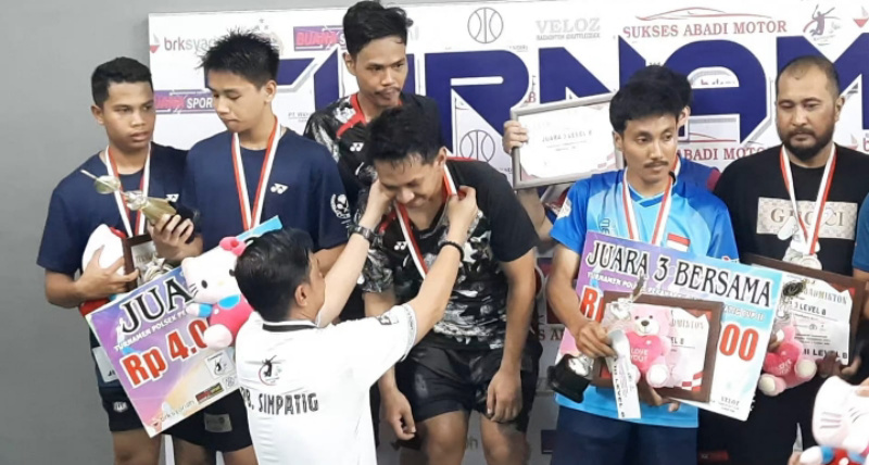 Ganda Putra PB RBC Juarai Turnamen Badminton Kapolsek Pekanbaru Kota, Simpatig Cup 2025