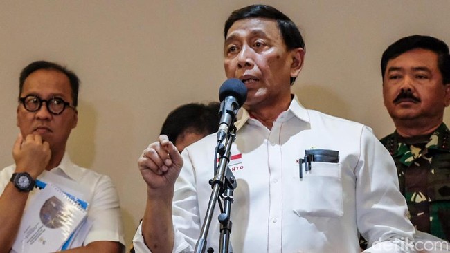 Wiranto: Jokowi Minta Pelaku Karhutla Ditindak Keras dan Tegas