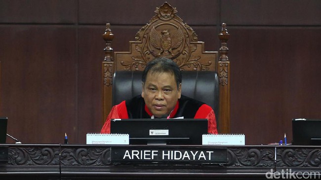 Tok! MK Putuskan Penghayat Kepercayaan Masuk Kolom Agama di KTP