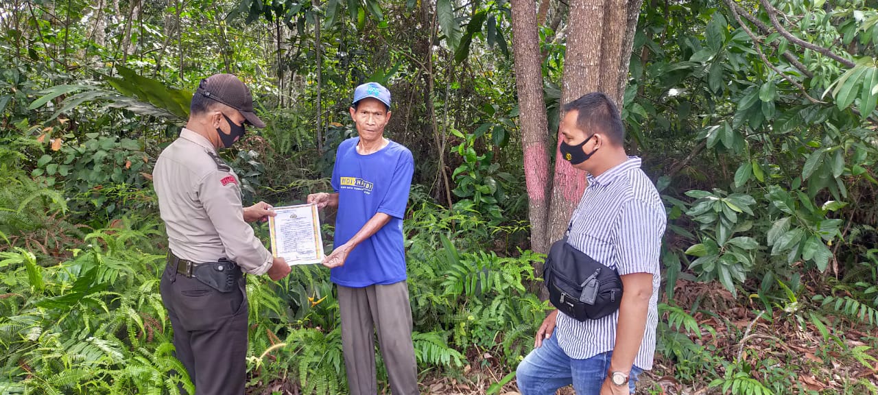 Cegah Karhutla di Desa Kiyab Jaya, Polsek Bandar Sei Kijang Lakukan Patroli