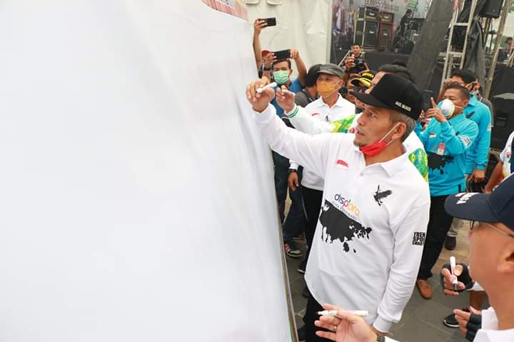 Wawako Pekanbaru Lepas Peserta Gowes Nusantara 2019 