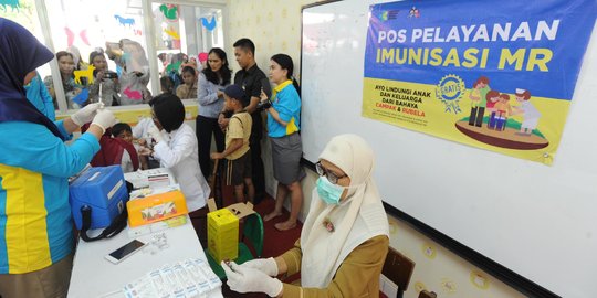 Meski Diperbolehkan MUI, Emak-emak di Bekasi Tolak Vaksin MR karena Haram