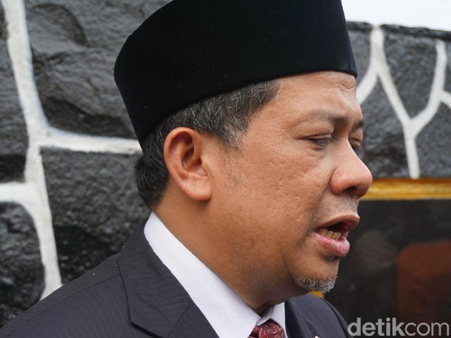 'Perang' Fahri Hamzah vs Faisal Assegaf
