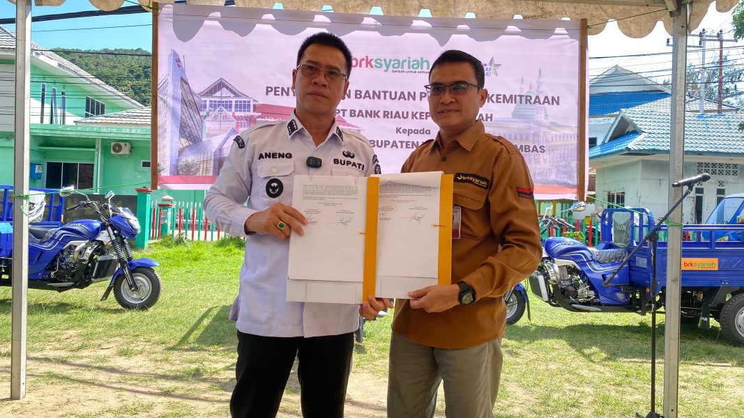 Peduli Lingkungan dan Pelayanan Masyarakat, BRK Syariah Salurkan Bantuan CSR untuk Anambas