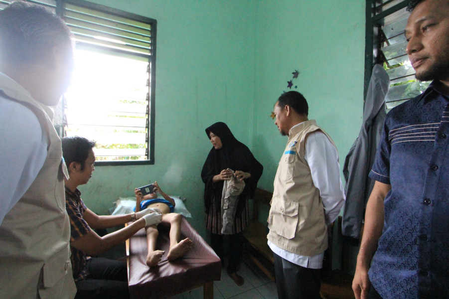 455 Anak Yatim dan Dhuafa di Riau dan Kepulauan Riau Ikuti Program Khitanan Massal yang Digelar YBM PLN