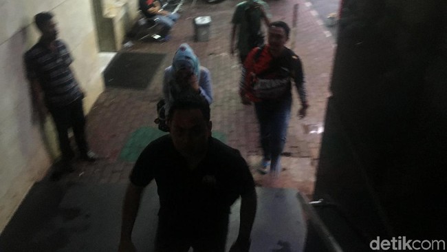 Suami yang Tembak dr Lety Serahkan 2 Pistol ke Polisi