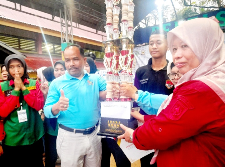 Resmi Ditutup, SMKN 2 Pekanbaru Raih Juara Umum Bergilir LKBB Gelora Rawa Mati III 2024
