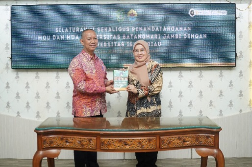 UIR Terima Kunjungan dan Penandatanganan MoU dengan UNBARI