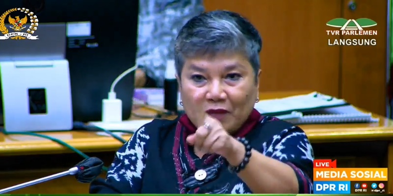 Roy Suryo: Bagaimana Pak Jokowi, Kok Ada Anggota Fraksi PDIP Tolak Vaksin?