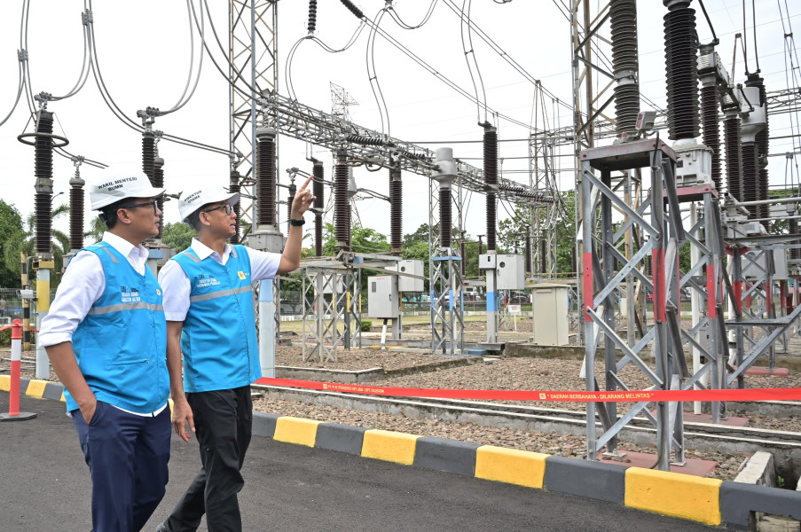 Sukses Amankan Kelistrikan Natal, Dirut PLN Pimpin Siaga Pergantian Tahun