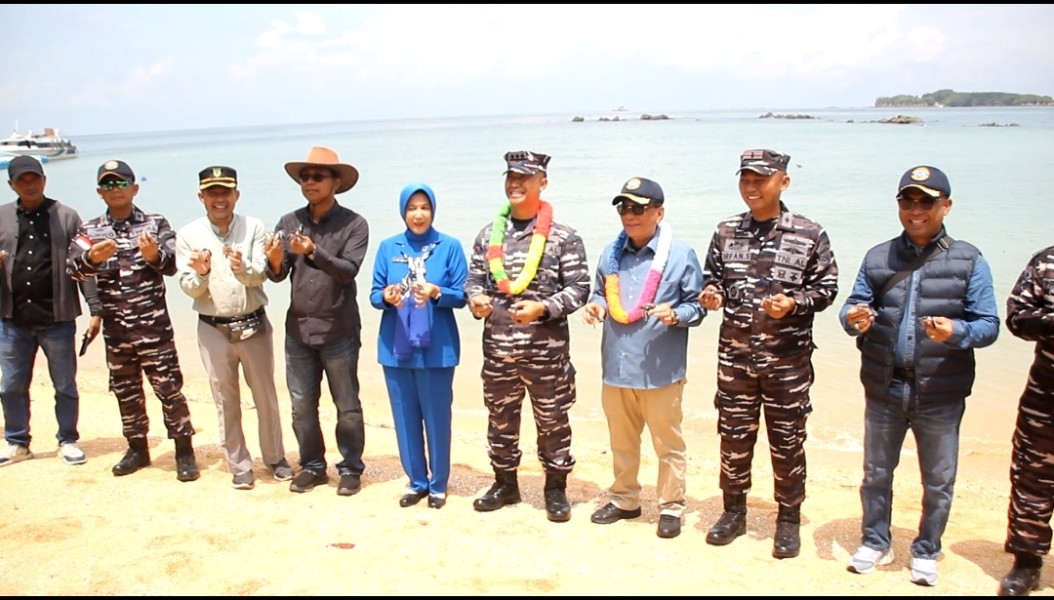 Bupati dan Wabup Rohil Bersama Danlanal Dumai Kunjungi Pulau Jemur