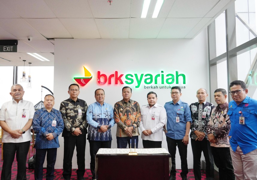 Atasi Defisit Anggaran, Pemkab Kuansing Ajukan Pembiayaan ke BRK Syariah Untuk Membayar THR Pegawai   