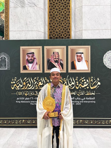 Bayu Wibisono Raih Juara 2 MHQ Internasional di Makkah, Harumkan Nama Riau dan Indonesia
