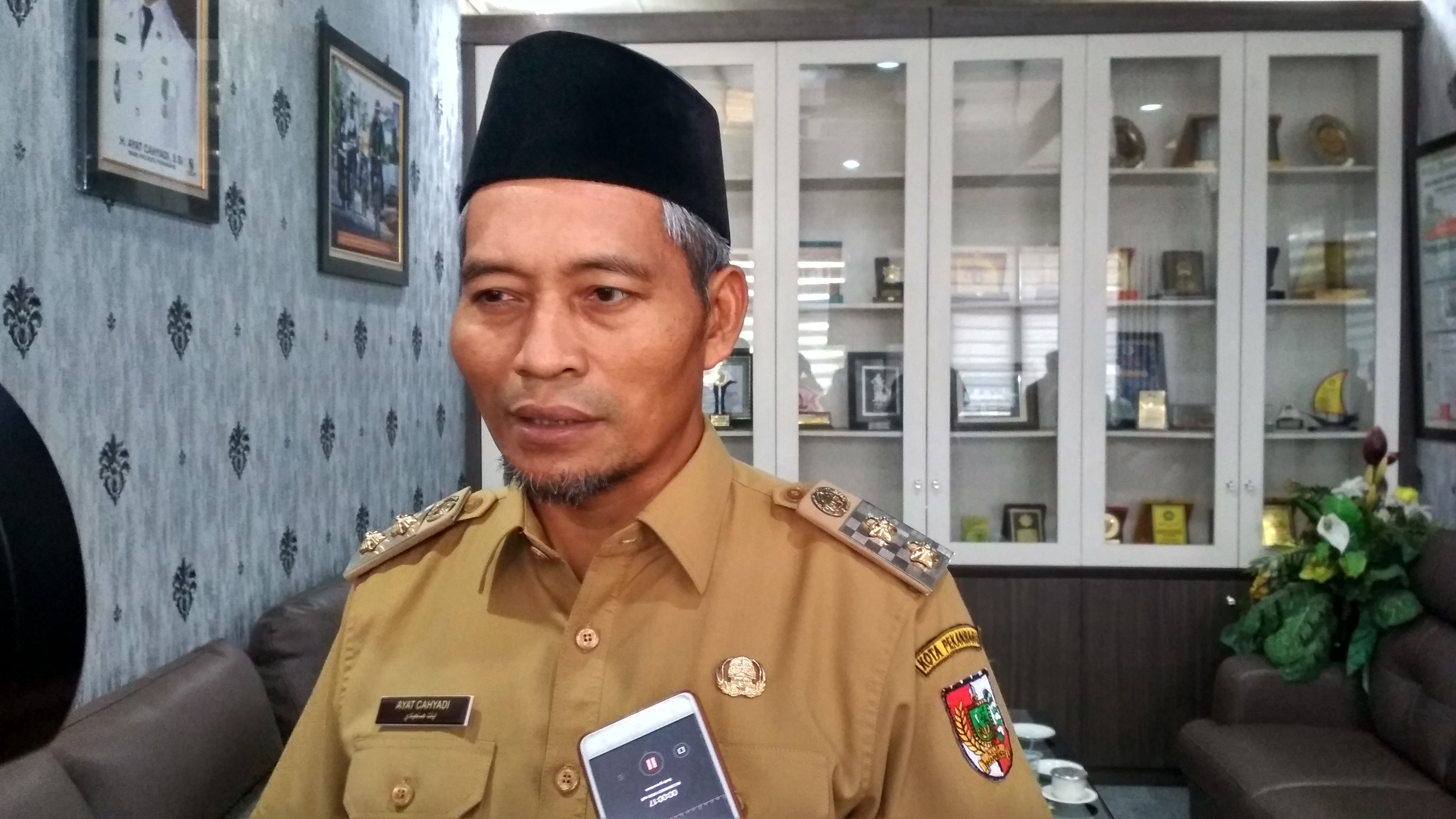Berdayakan Masyarakat, Wawako Dukung Warung Wakaf di Pekanbaru