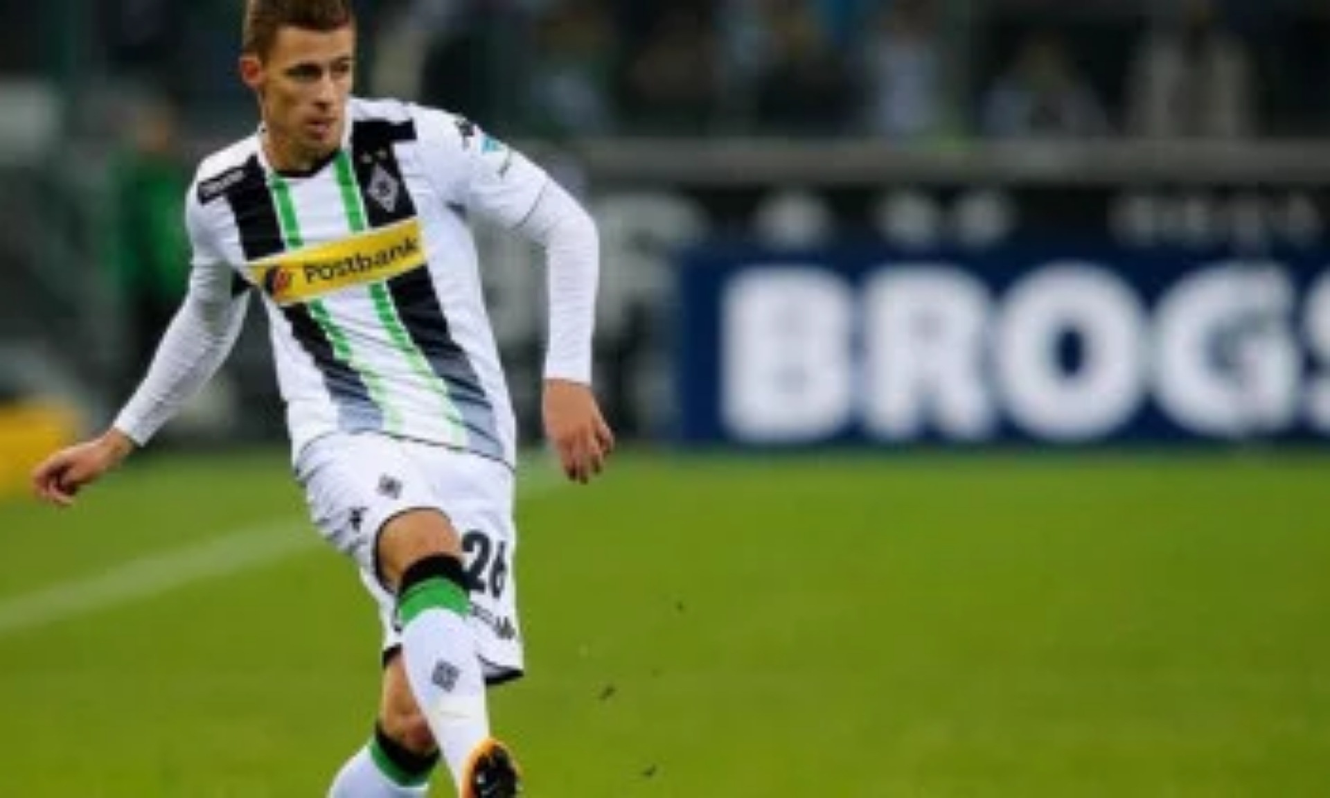 Hazard Resmi Gabung ke Borussia Dortmund