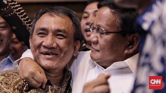 Andi Arief Jawab PSI soal Perasaan Dirangkul Jenderal Kardus