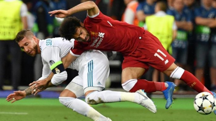 Bantingannya Bikin Mohamed Salah Menangis, Sergio Ramos Bersih dari Pelanggaran Babak I
