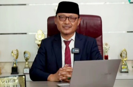 Meriahkan HGN 2025, SMK Muhammadiyah 2 Pekanbaru Gelar Perlombaan Guru dan Siswa