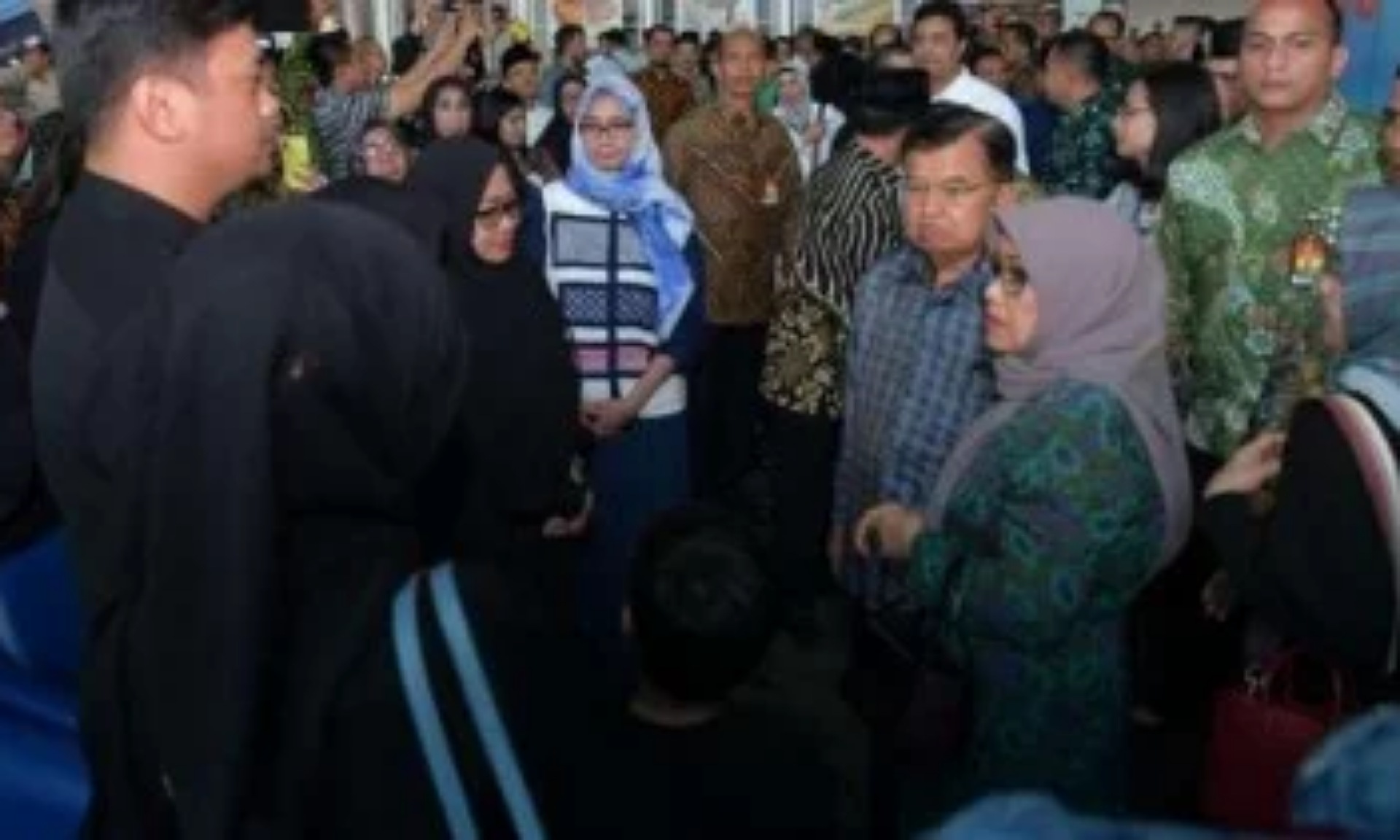 Mantan Bupati Gowa Meninggal, JK Takziah di Bandara Soekarno-Hatta