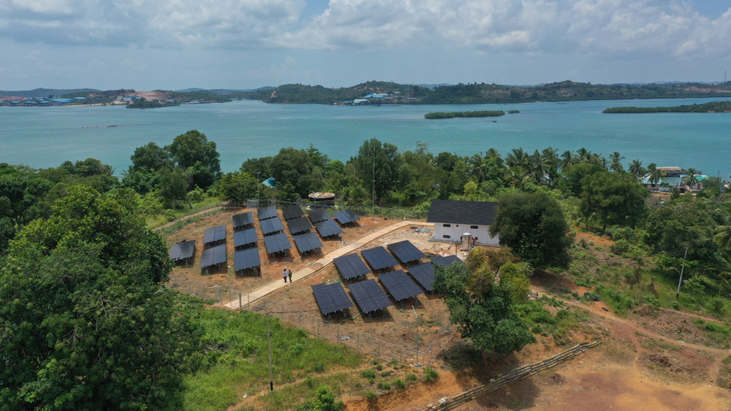 Pasok Energi Bersih, PLN Bangun PLTS untuk Melistriki Pulau Akar Batam Kepulauan Riau