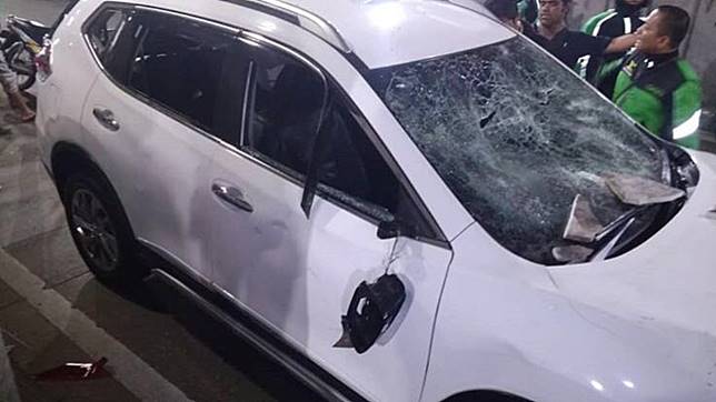 Pengemudi Mobil yang Diamuk Ojek Online di Senen Alami Luka di Kepala