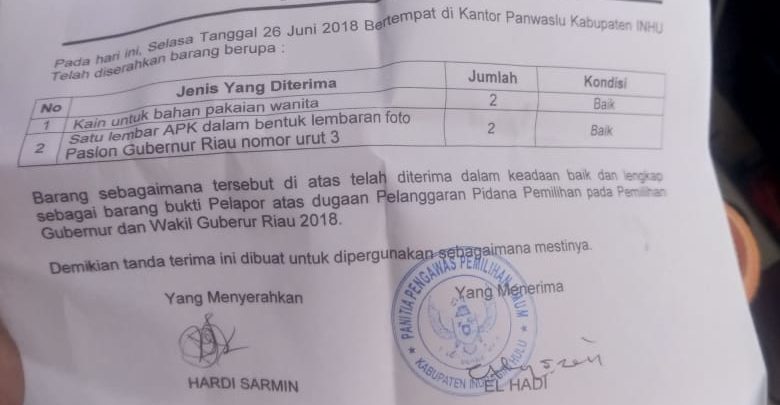 Warga Lapor Panwaslu, Ada Pembagian Bahan Baju Disertai Gambar Calon