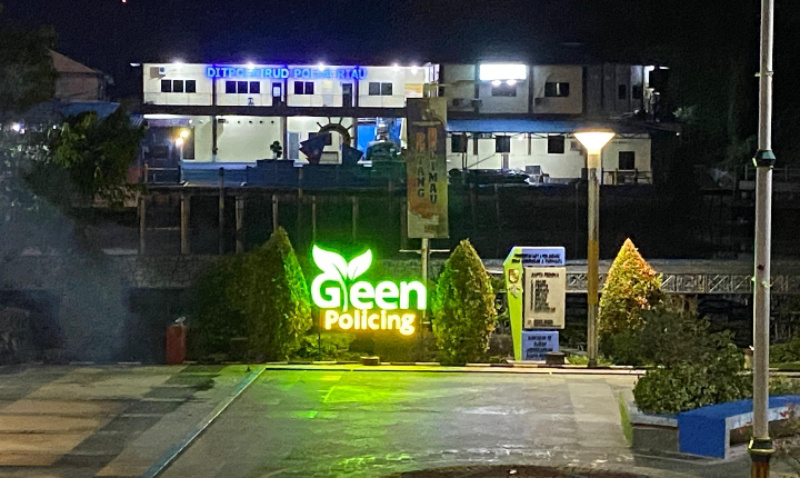 Polda Riau Pasang Akrilik Green Policing di 10 Titik Strategis Kota Pekanbaru