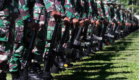 Seorang Prajurit Tertembak Rekannya saat Patroli di Jayapura
