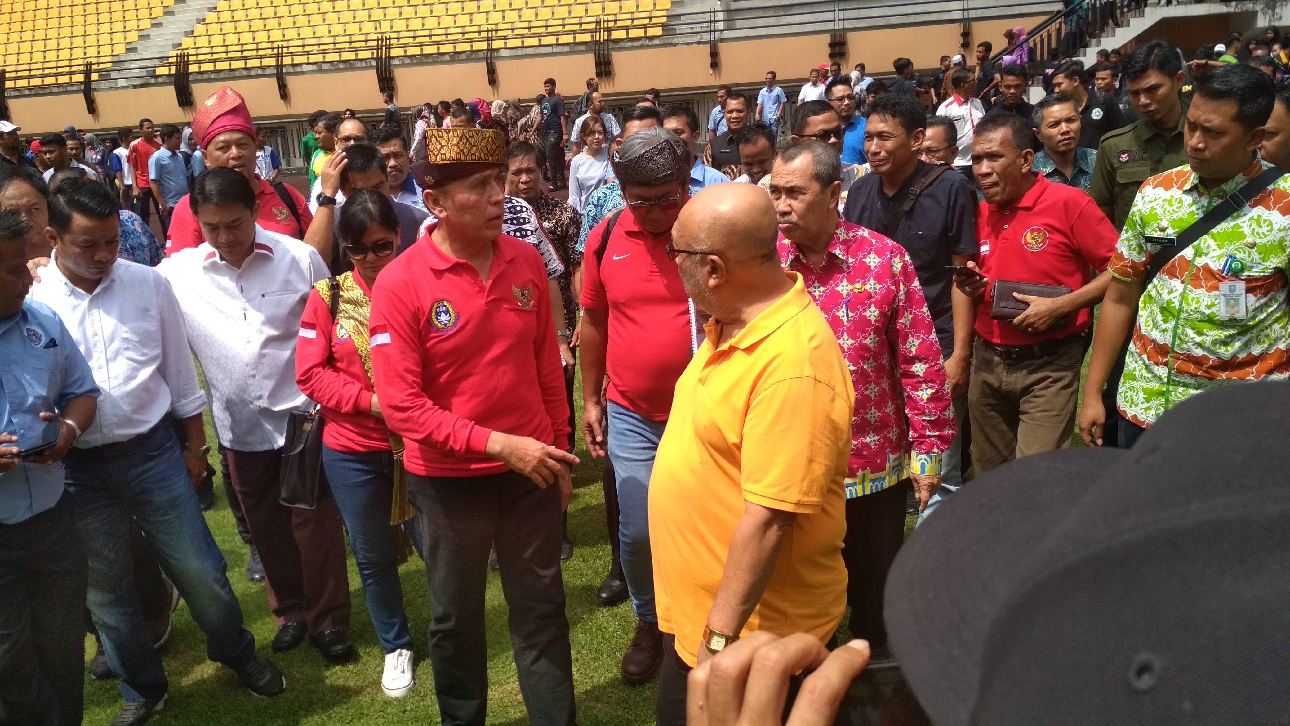 Tinjau Stadion Utama Riau, Ketum PSSI: Harus Dilakukan Perbaikan