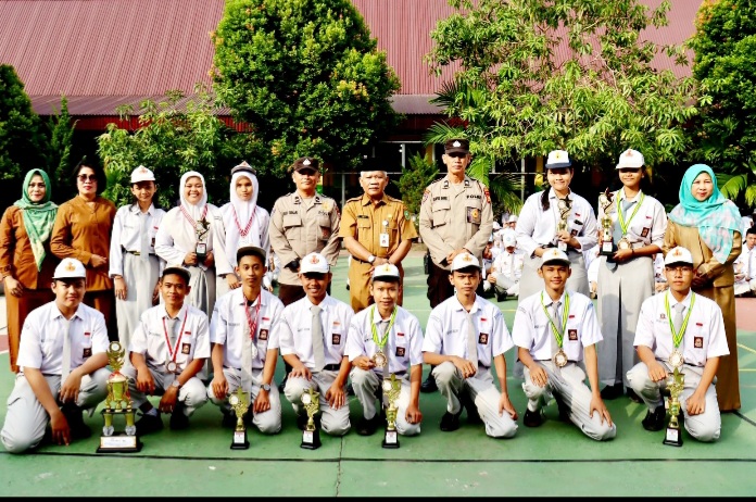 Siswa SMAN 7 Pekanbaru Peraih Juara di FLS2N dan Pra OSN Mendapat Apresiasi dari Sekolah