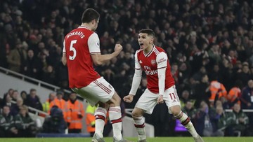 Arsenal Tumbangkan MU 2-0 di Emirates