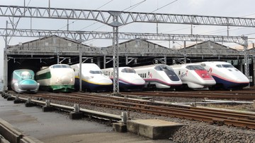 Kereta Semi Cepat Jakarta-Surabaya Diproyeksi Beroperasi 2022