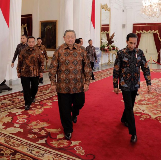 Begini Perbandingan Elektabilitas SBY dan Jokowi Jelang Pilpres