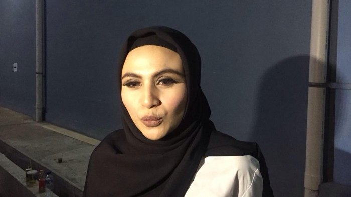 Asha Shara Pakai Hijab karena Tersentuh Ucapan Seorang Ustaz 