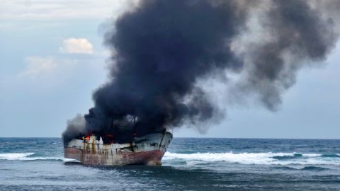 Kapal Motor Labrita Terbakar di Selat Bali