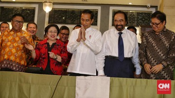 Megawati dan Jokowi Tertawa Saat Ditanya soal Mahfud MD