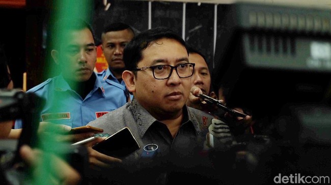 Soroti Sinyal PD, Fadli Makin Yakin Jokowi dan Prabowo Head to Head
