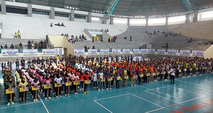 Diikuti 42 Tim, Kejuaraan Bola Voli U-16 se-Riau Resmi Bergulir