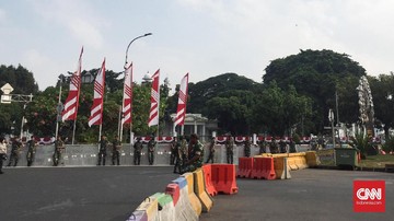 Akses ke Istana Dihalang Kawat Berduri, Polisi Jaga Ketat