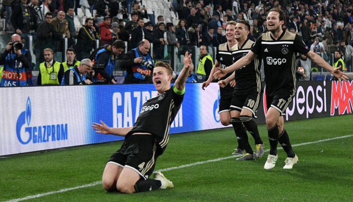 Niat Barcelona Gaet De Ligt Terganjal Prestasi Ajax Amsterdam