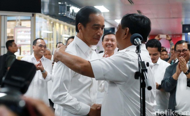 Budi Karya Ungkap Sekilas Isi Pembicaraan Jokowi-Prabowo di MRT